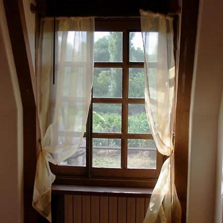 Le Logis D'arniere 住宿加早餐酒店 Saint Cyr-sous-Dourdan